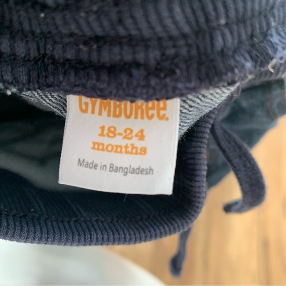 18-24 month Gymboree jeans - Picture 2 of 2
